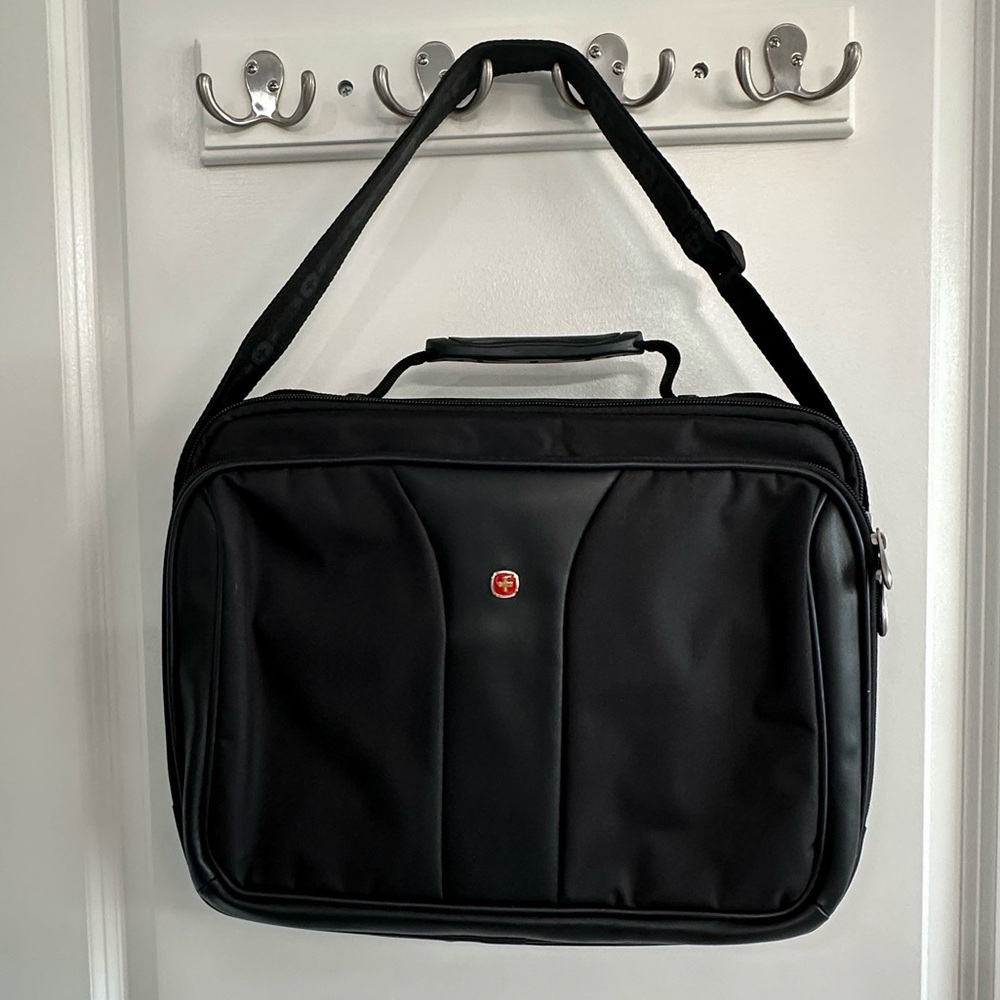 SWISSGEAR laptop bag - lightweight